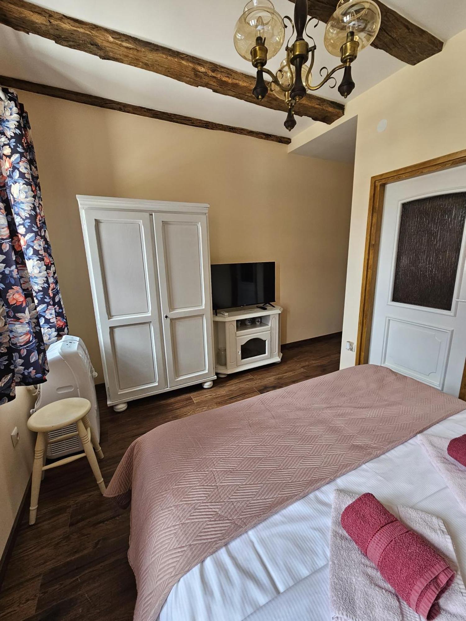 Taverna 1860 Rooms & Apartments Donja Zelina 외부 사진