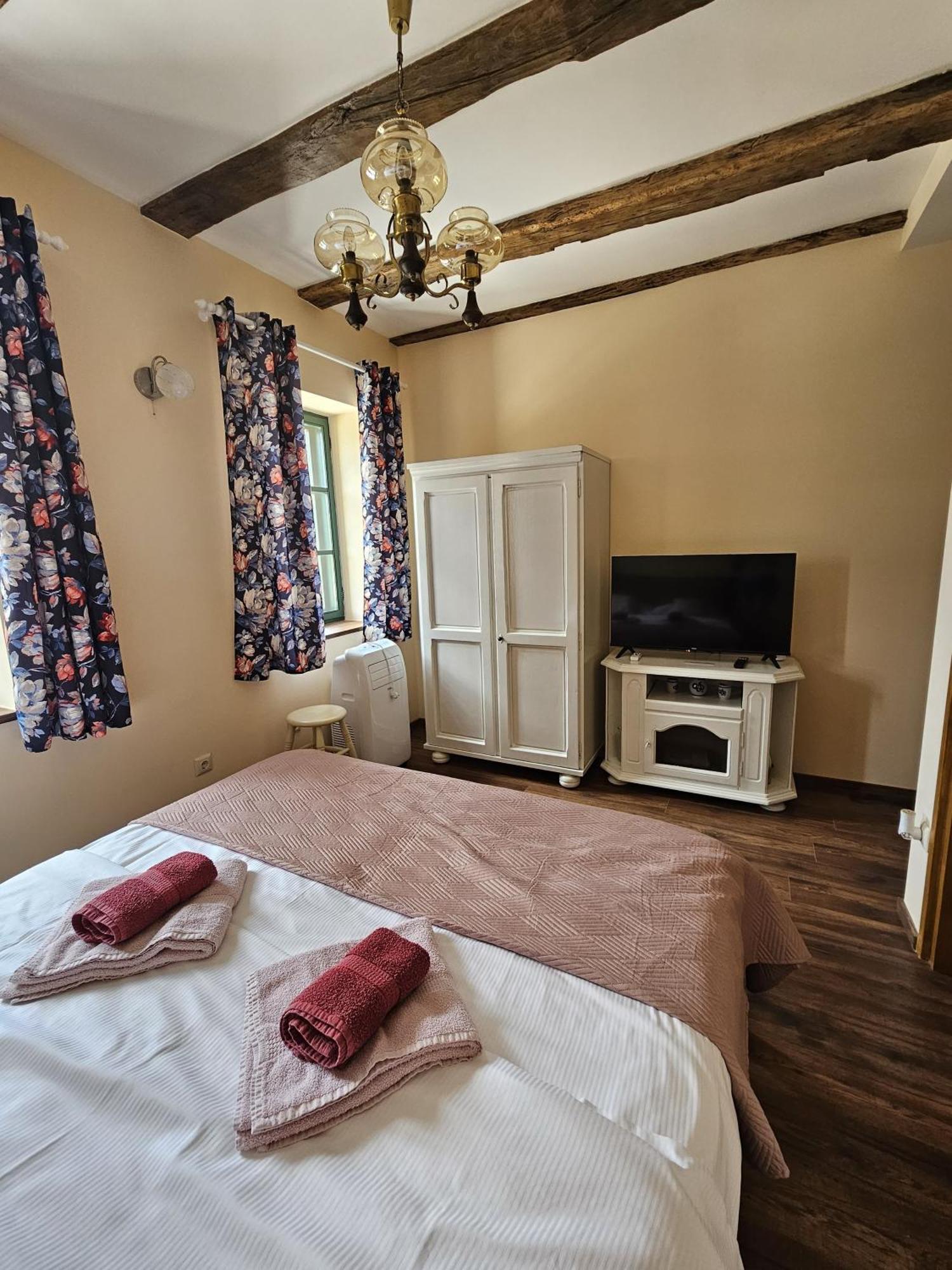 Taverna 1860 Rooms & Apartments Donja Zelina 외부 사진